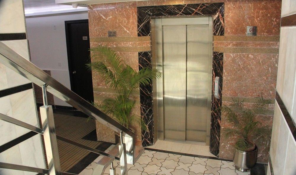 Oyo Flagship Hotel Rudra Palace Agra  Εξωτερικό φωτογραφία