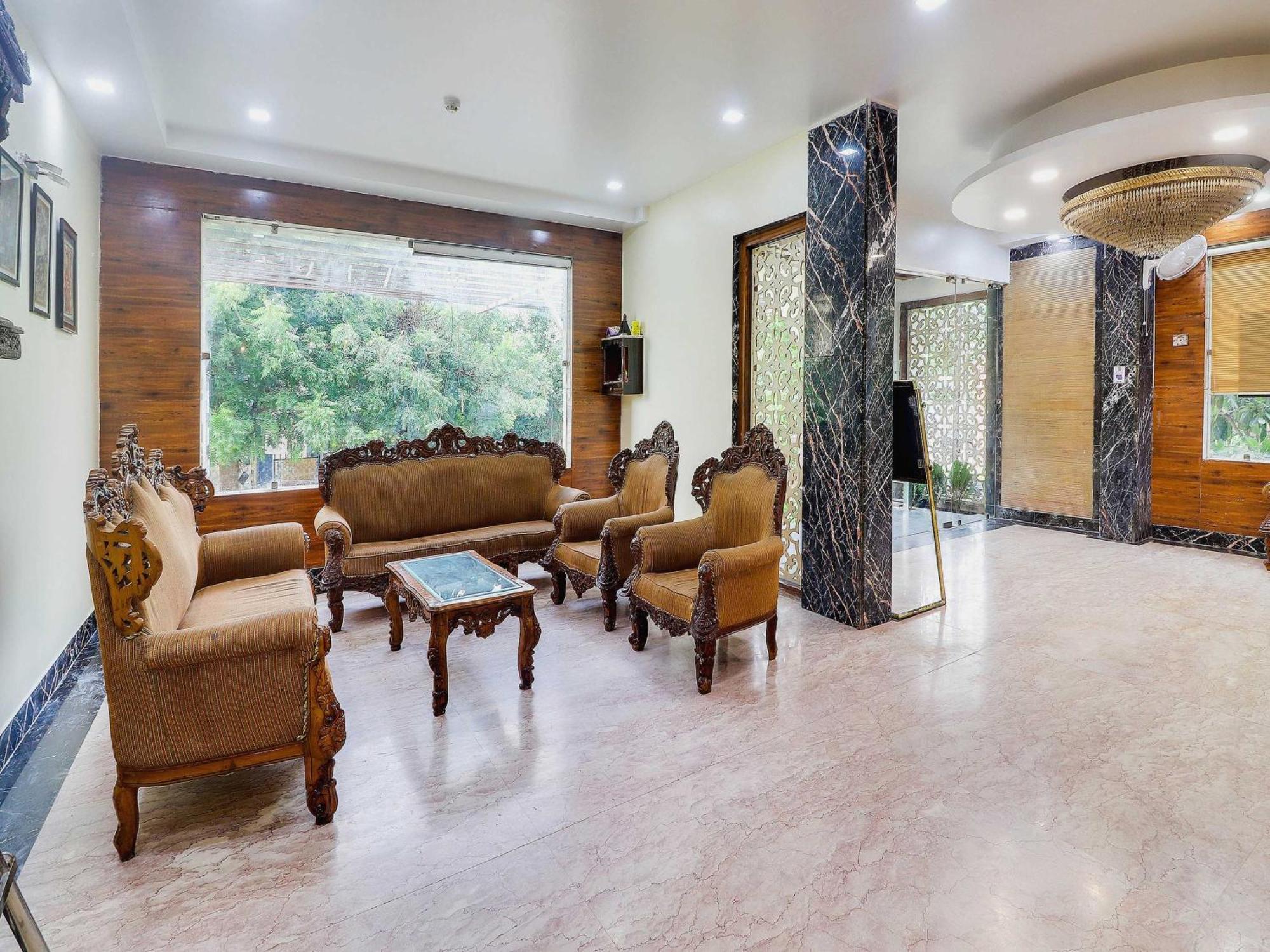 Oyo Flagship Hotel Rudra Palace Agra  Εξωτερικό φωτογραφία