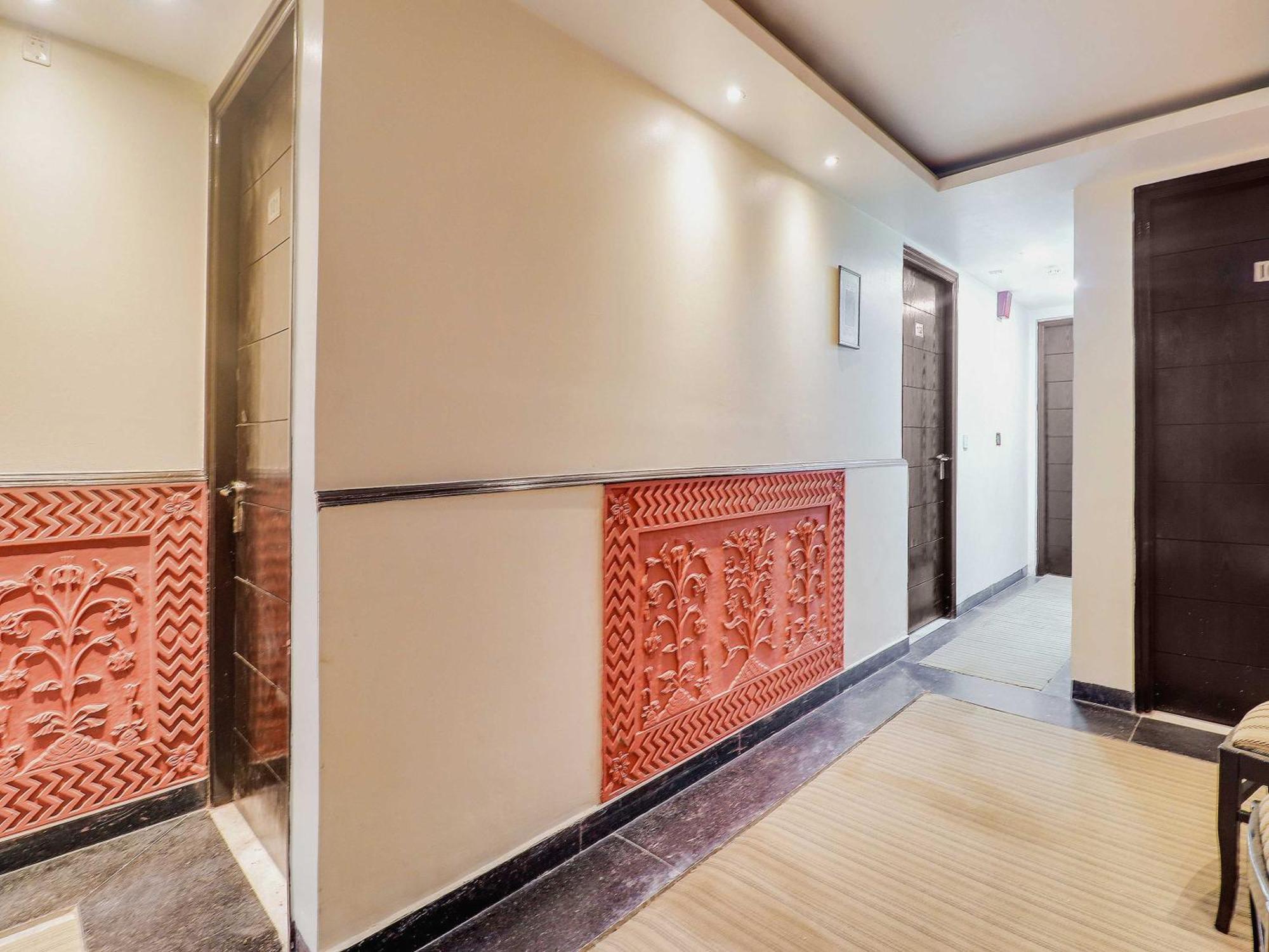 Oyo Flagship Hotel Rudra Palace Agra  Εξωτερικό φωτογραφία