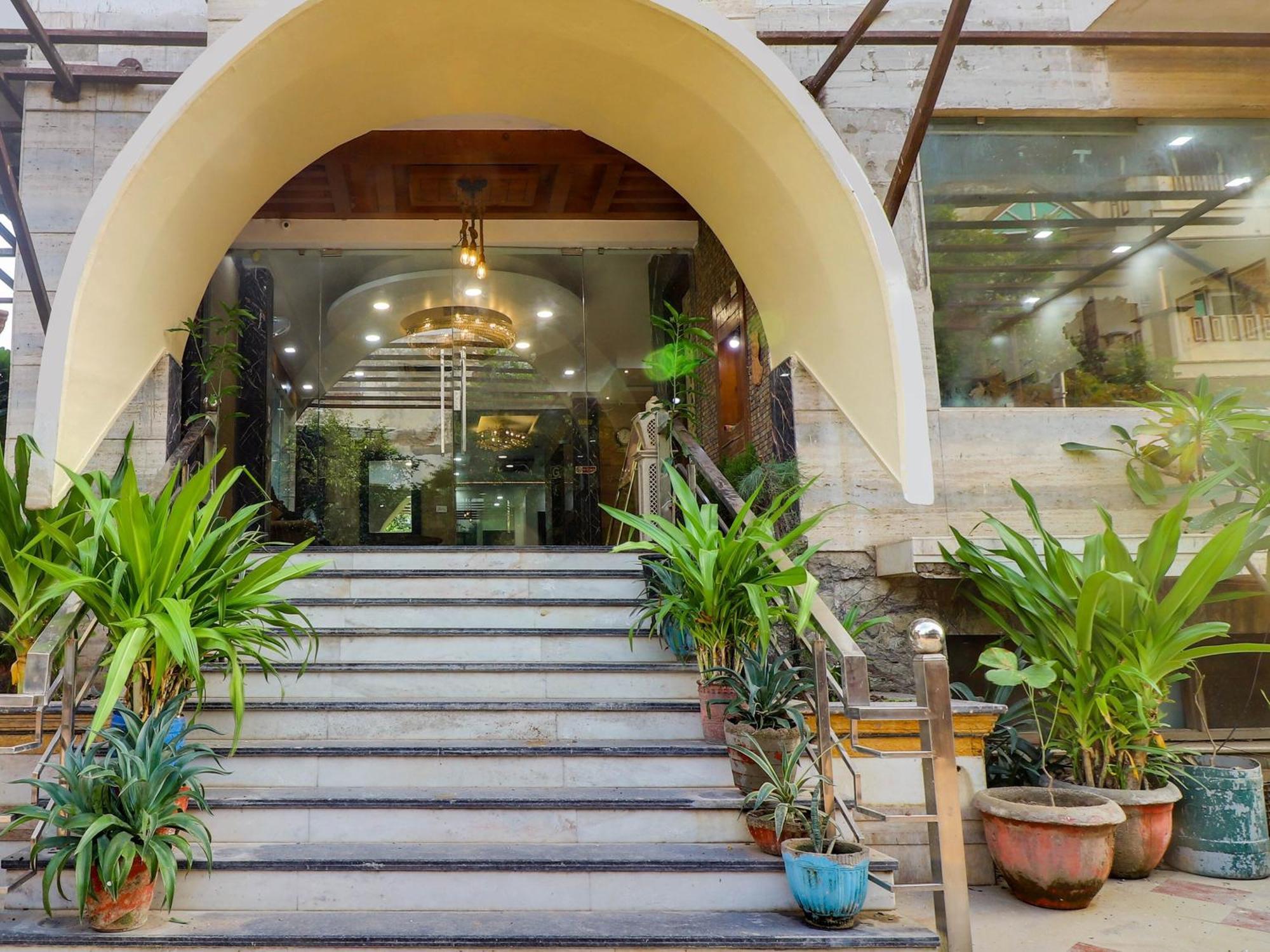 Oyo Flagship Hotel Rudra Palace Agra  Εξωτερικό φωτογραφία