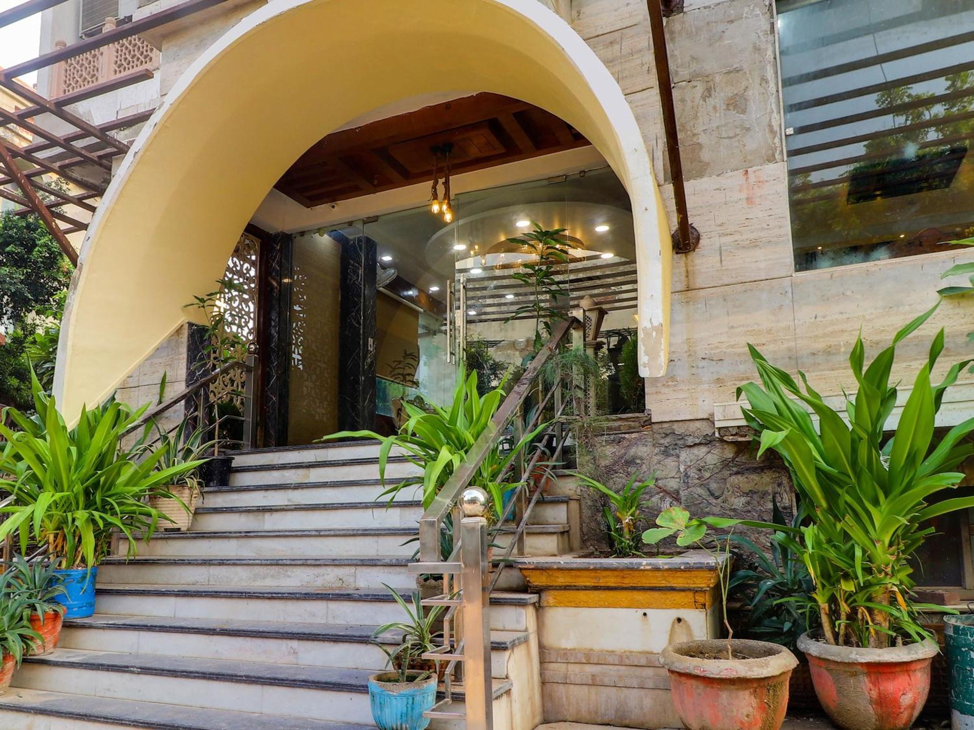 Oyo Flagship Hotel Rudra Palace Agra  Εξωτερικό φωτογραφία