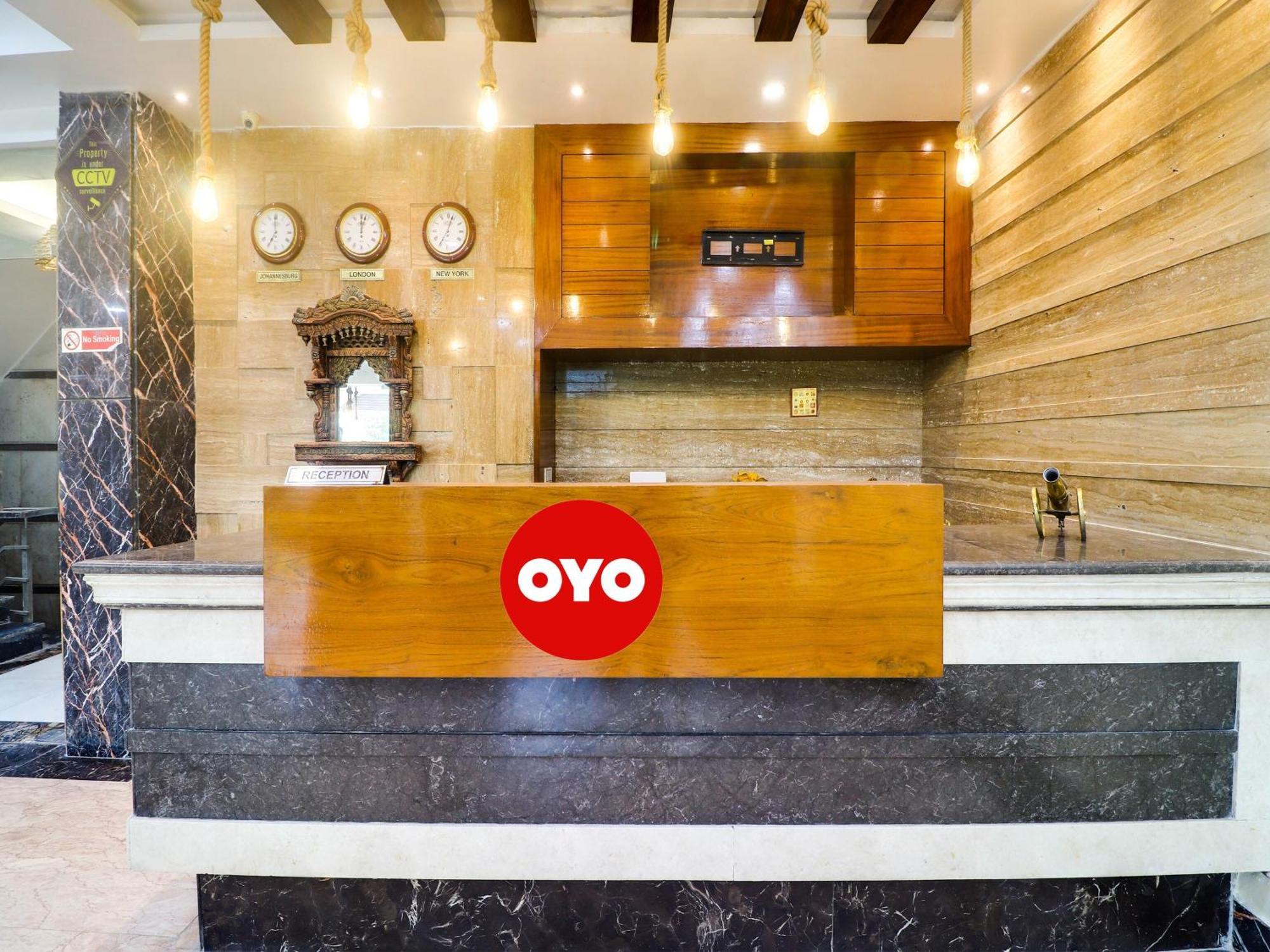 Oyo Flagship Hotel Rudra Palace Agra  Εξωτερικό φωτογραφία