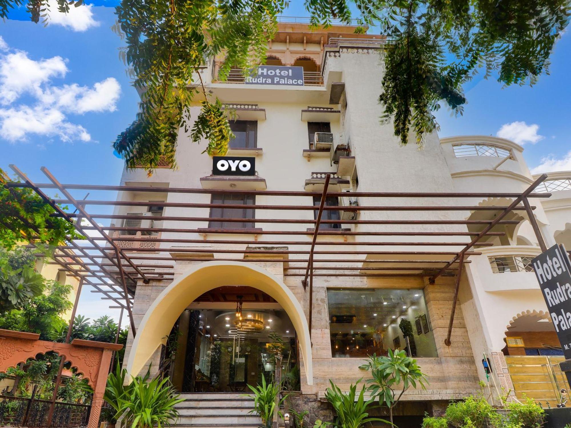 Oyo Flagship Hotel Rudra Palace Agra  Εξωτερικό φωτογραφία